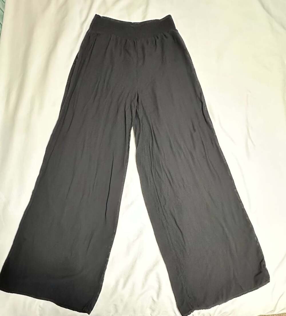 Forever 21 Wide Leg Pants Size L Black Smocked Waist